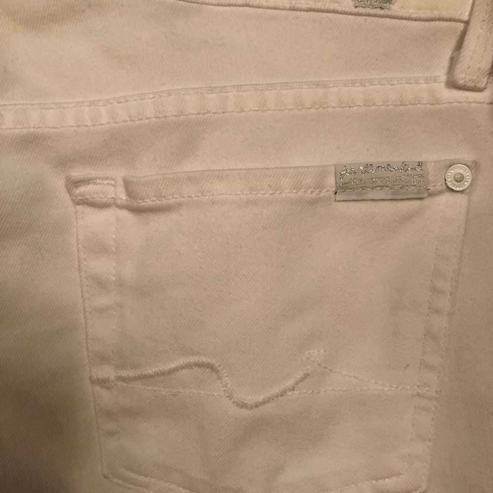 7 For All Mankind straight leg capris - Picture 4 of 6